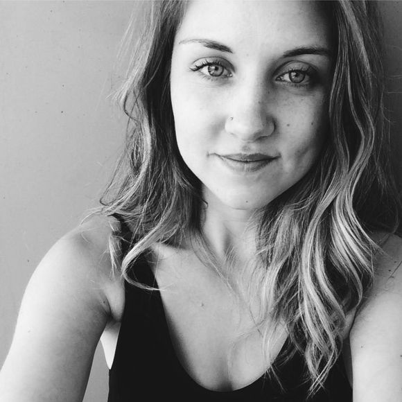 Meet your Posher, Jessica - Picture 1 of 1